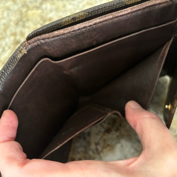 Rare Louis Vuitton Monogram Wallet with Smooth Ebene Leather Interior - Picture 13 of 15